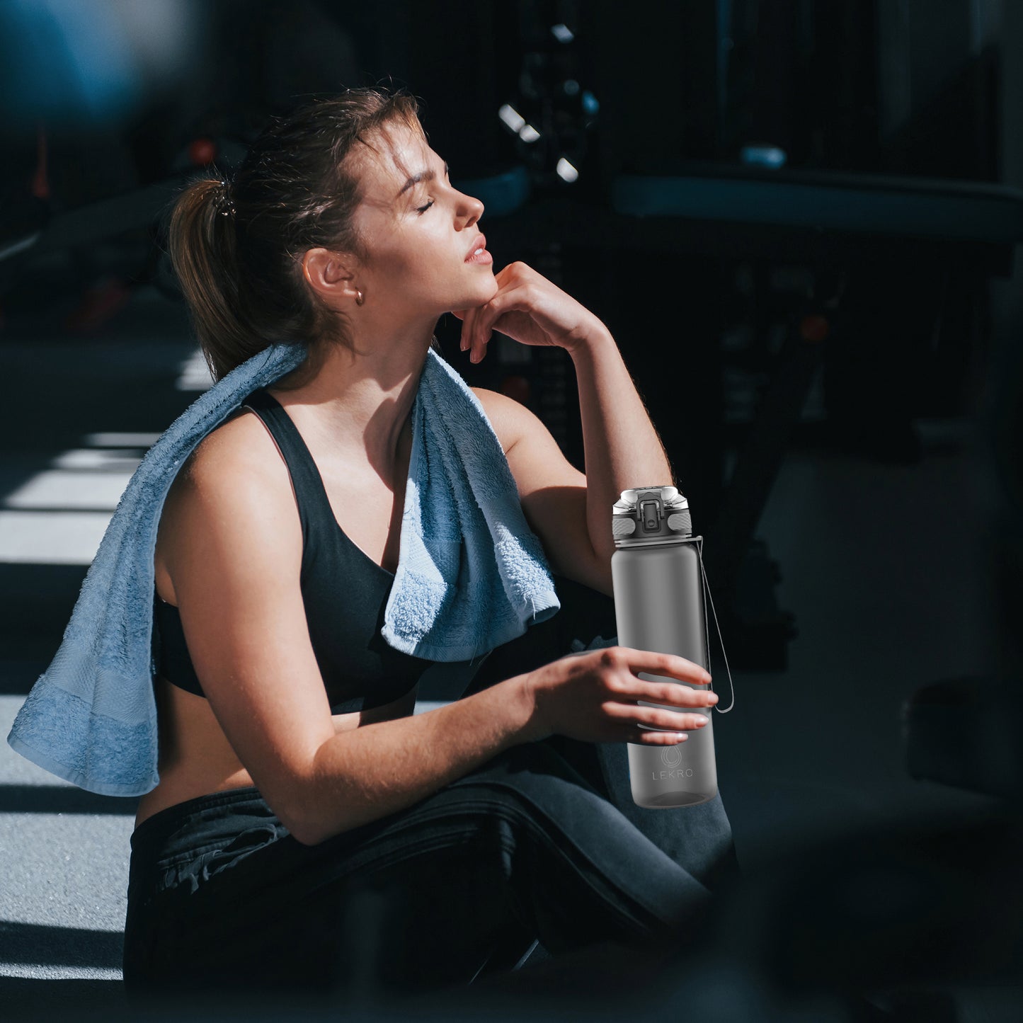 Wasserflasche mit Zeitmarkierungen – Grau